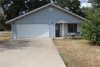 603 E Franklin St, Siloam Springs, AR 72761