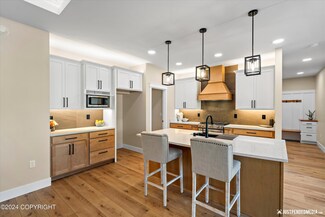 1701 S Corwin Ln, Wasilla, AK 99645