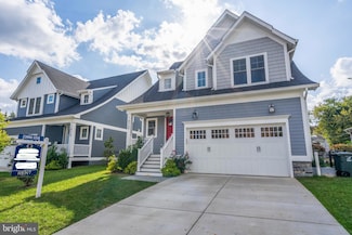 1820 N Dinwiddie St, Arlington, VA 22207