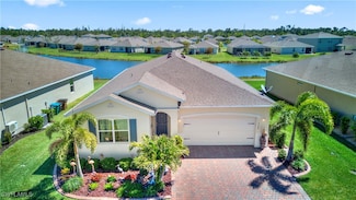 3349 Acapulco Cir, Cape Coral, FL 33909