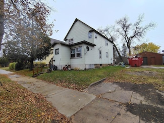 818 13th St N, Virginia, MN 55792