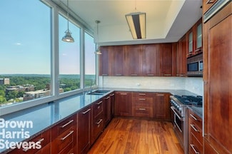 640 W 237th St Unit 20B, Bronx, NY 10463