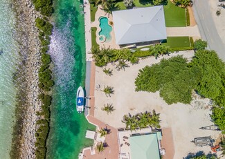 219 W Seaview Dr, Duck Key, FL 33050