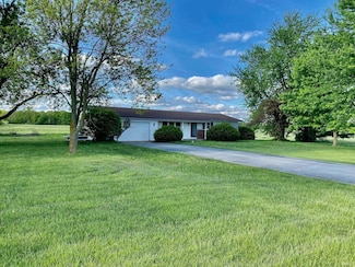 6102 Dalman Rd, Fort Wayne, IN 46809