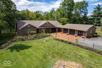 10001 S Singhurst St, Terre Haute, IN 47802