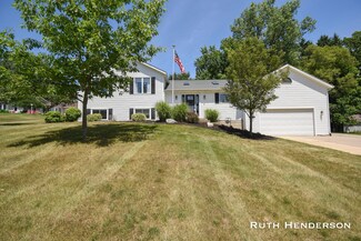 2855 Richmond St NW, Grand Rapids, MI 49504