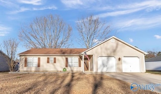 316 Buffalo Creek Dr, Toney, AL 35773