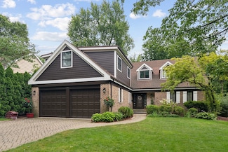 1344 Edgewood Ln, Winnetka, IL 60093