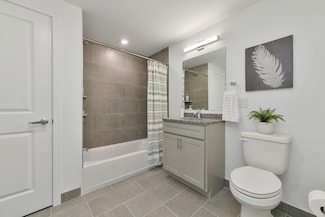 585 Essex St Unit 310, Lynn, MA 01901