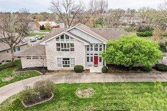 115 W Woodlands Dr, Gladstone, MO 64119