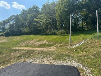 62 Bluestone Dr, East Bernstadt, KY 40729