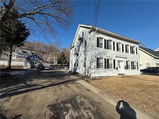 780 Providence St, West Warwick, RI 02893