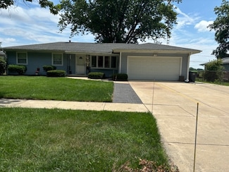 1328 Crown St, Montgomery, IL 60538