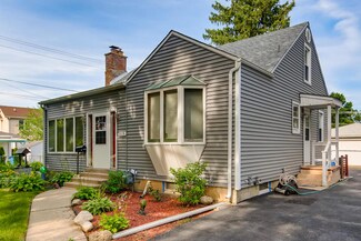 315 Home Ave, Itasca, IL 60143