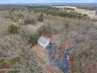 152 Turkey Ridge Dr, Kunkletown, PA 18058