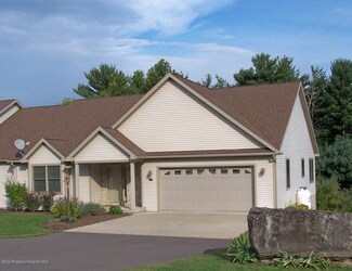 96 Grandview Dr, Tunkhannock, PA 18657