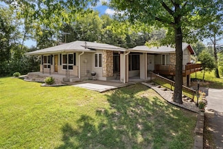 4552 Elder Rd, Villa Ridge, MO 63089
