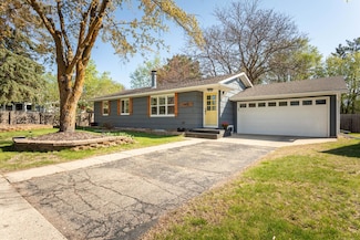 1916 Fairway Ln NE, Alexandria, MN 56308