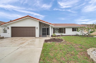 734 Flamingo Dr, Apollo Beach, FL 33572