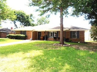 1501 Austrian Rd, Grand Prairie, TX 75050