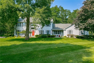 6 Saddle Hill, Honeoye Falls, NY 14472