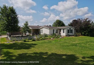 8093 Bellevue Rd, Eaton Rapids, MI 48827