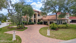 5454 Riveredge Dr, Titusville, FL 32780