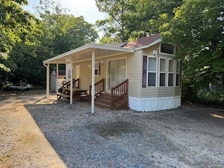 5195 Blue Heron Dr, New Church, VA 23415