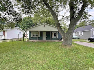 3327 2nd St, East Moline, IL 61244