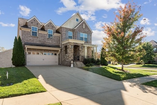 687 Fall Creek Cir, Goodlettsville, TN 37072