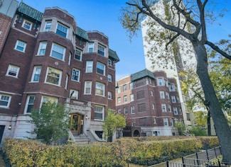 2740 N Hampden Ct Unit 1F, Chicago, IL 60614
