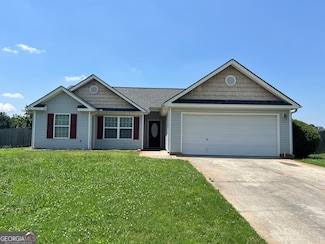 1229 Clearwater Dr, Winder, GA 30680