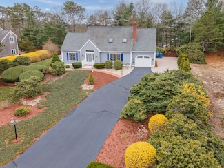 12 Rock Hollow Dr, East Falmouth, MA 02536