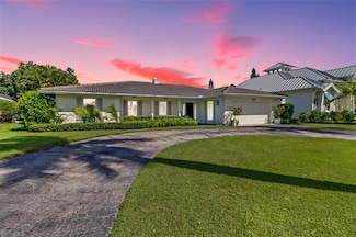 701 Harbour Dr, Naples, FL 34103