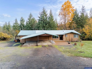 40189 Mount Hope Dr, Lebanon, OR 97355