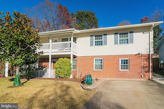 7215 Beverly Park Dr, Springfield, VA 22150