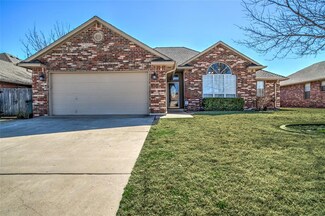 1800 Hemingway Dr, Edmond, OK 73013