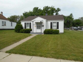 1821 Sherman Ave, South Bend, IN 46616