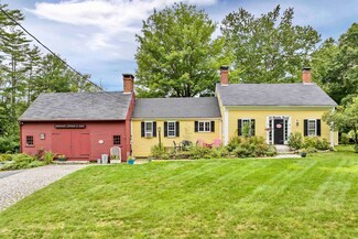 44 Middle Rd, Tuftonboro, NH 03816