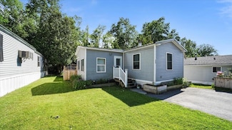 338 Penny Ln, Shelburne, VT 05482