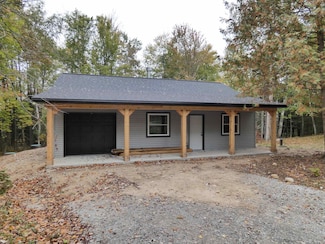 W5880 White Buck Ln, Crivitz, WI 54114