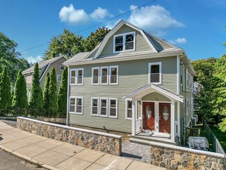 11 Herbertson Rd Unit 11A, Jamaica Plain, MA 02130