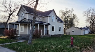 210 N 5th St, Groton, SD 57445