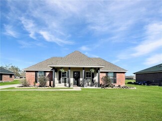 307 Barkley St, Iowa, LA 70647