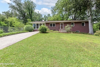 4931 Island Home Rd, Louisville, TN 37777