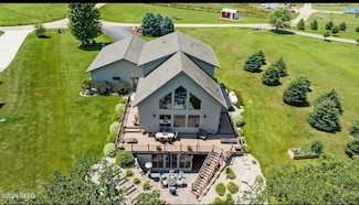 48052 Oak Bay Dr, Big Stone City, SD 57216
