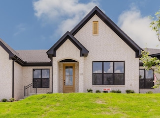 127 Edgewood Cir, Little Rock, AR 72223
