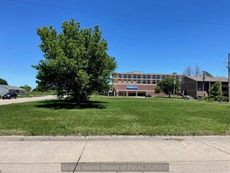 601-615 N Carey St, Grand Island, NE 68803