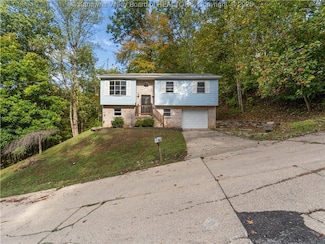 305 Springlea Dr, Winfield, WV 25213