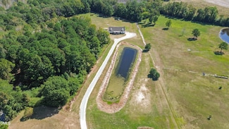700 Mann Rd, Coats, NC 27521